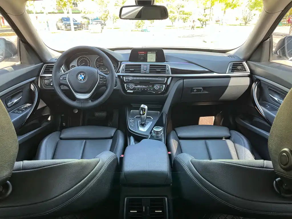 BMW 3 Series GT 2018 — фото 9