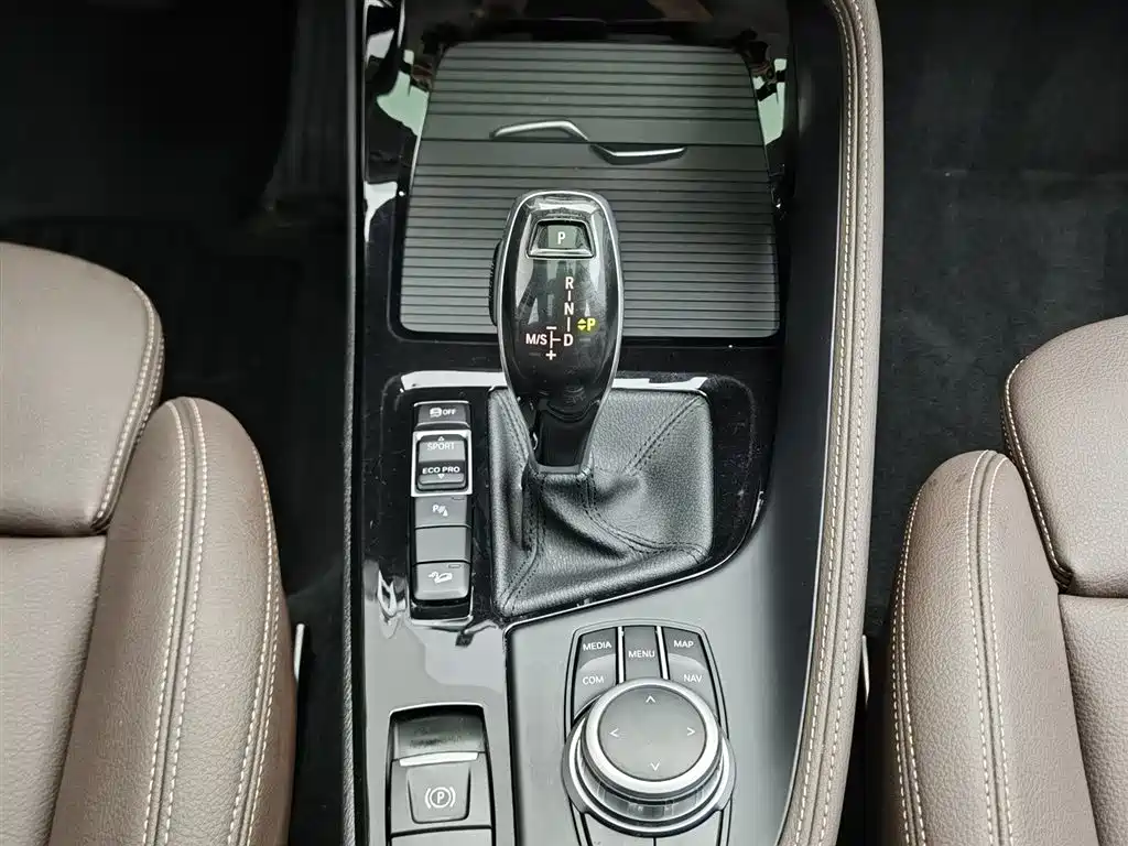 BMW X1 2020 — фото 13