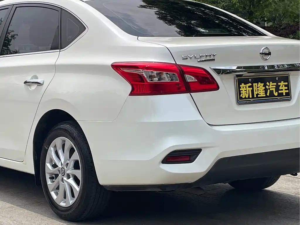 Nissan Sylphy 2022 — фото 26