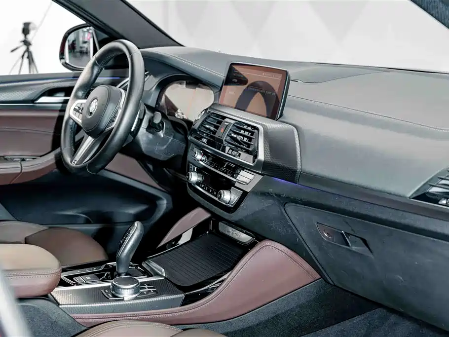 BMW X4 2020 — фото 18