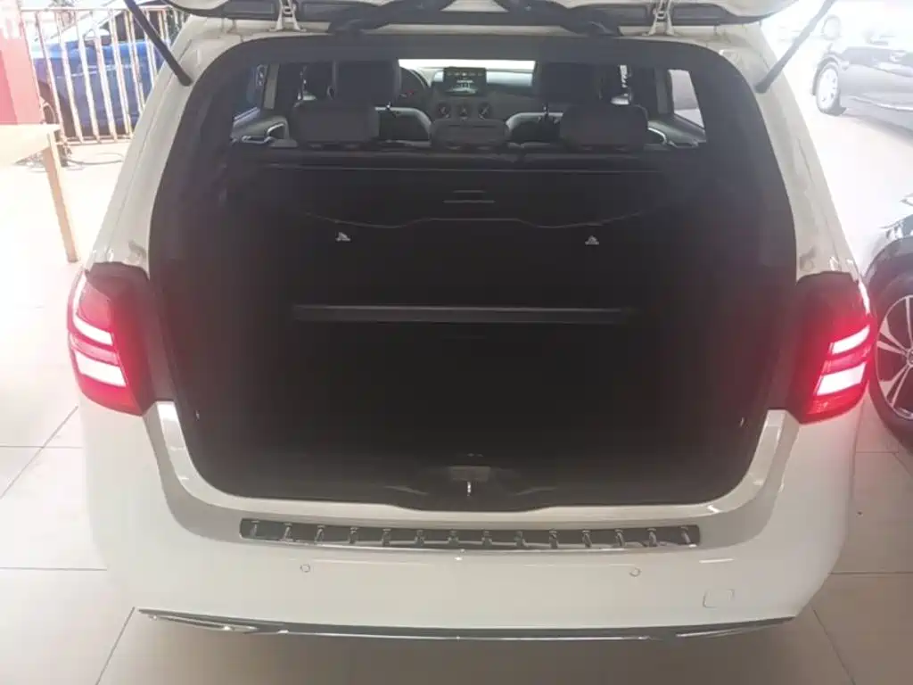 Mercedes-Benz B-Class 2018 — фото 19