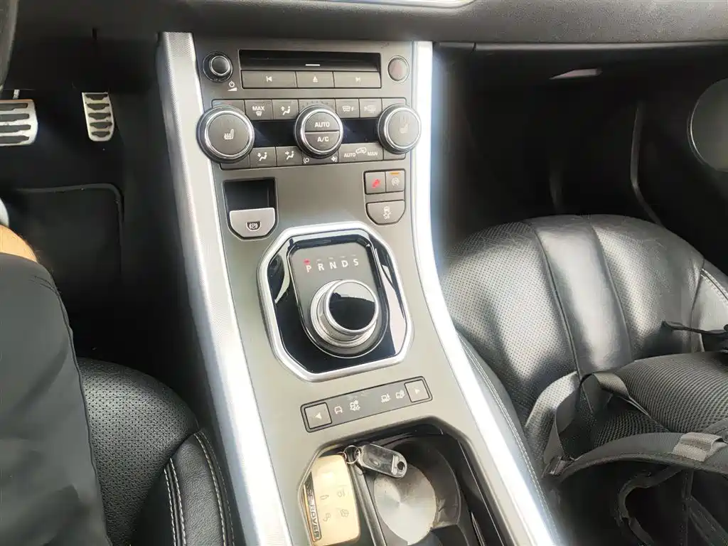 Land Rover Evoque 2014 — фото 10