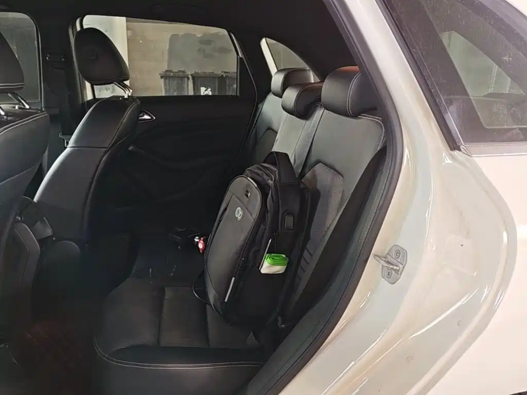 Mercedes-Benz B-Class 2015 — фото 17