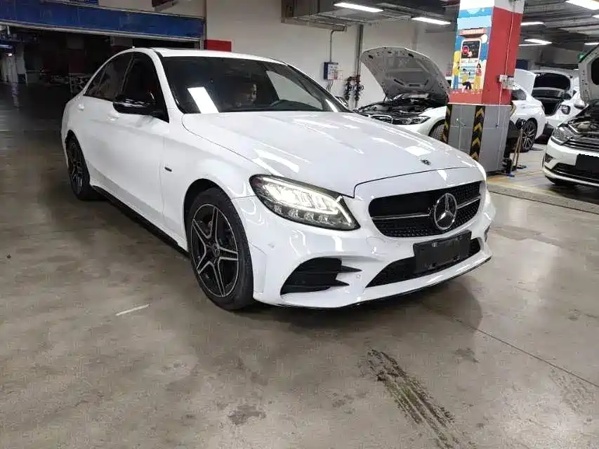 Mercedes-Benz C-Class 2021