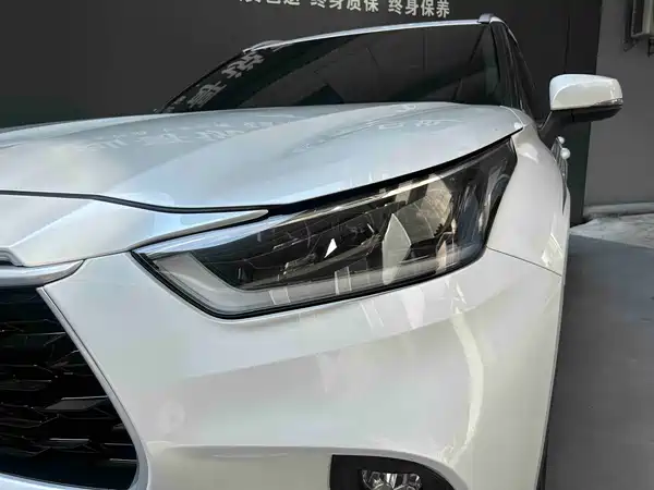 Toyota Highlander 2024
