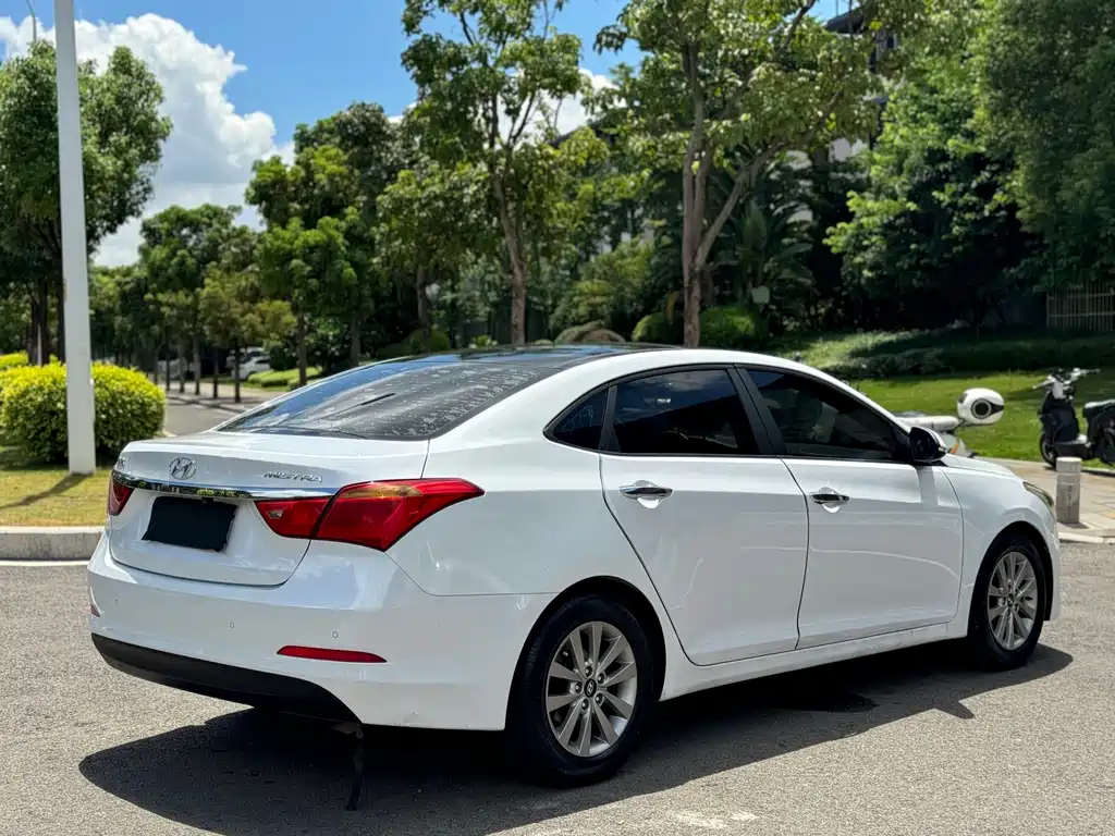 Hyundai Mistra 2015 — фото 15