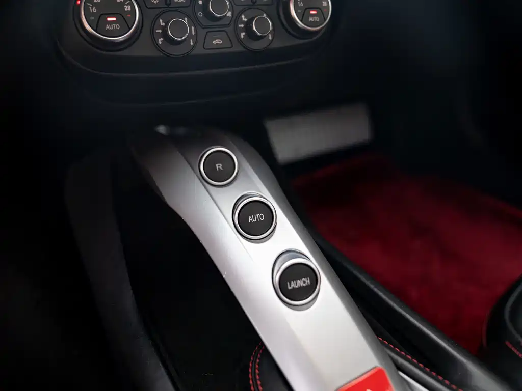 Ferrari F12berlinetta 2018 — фото 13