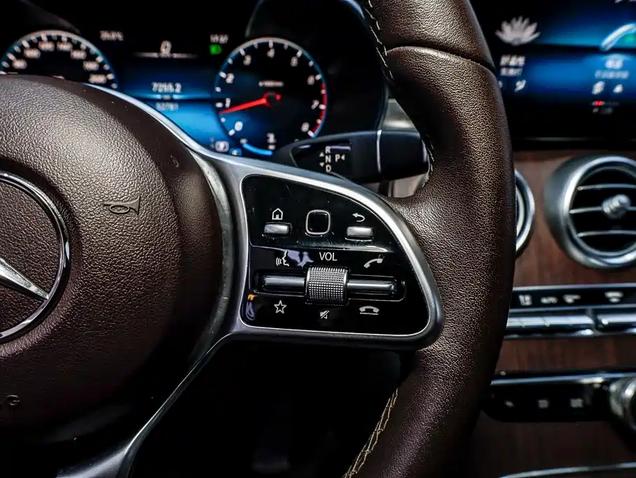 Mercedes-Benz GLC 2020 — фото 16