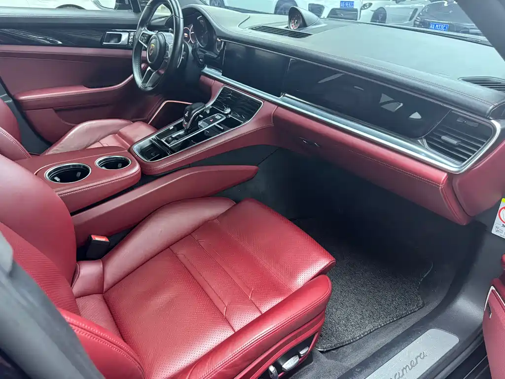 Porsche Panamera 2017 — фото 11