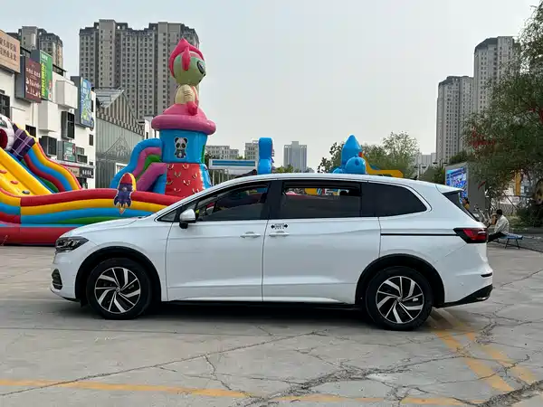 Volkswagen Viloran 2021