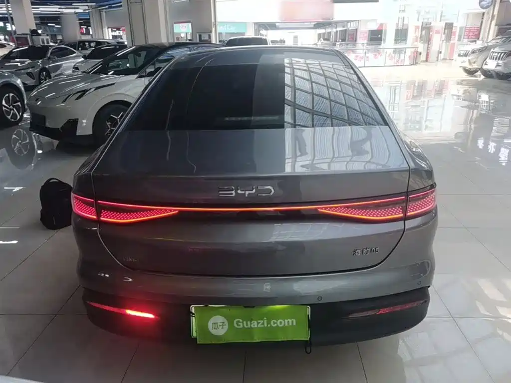 BYD Seal 05 DM-i 2025 — фото 6