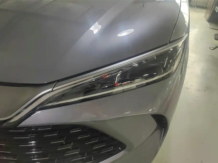 BYD L DM-i 2025 — фото 5