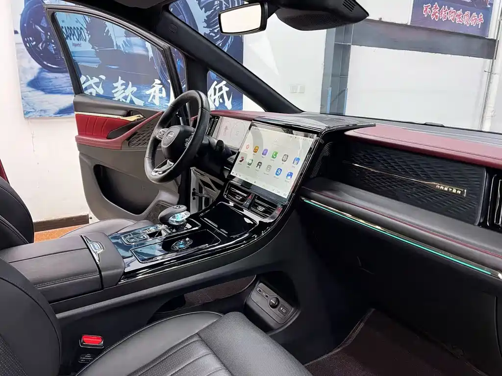 GAC Motor Trumpchi M8 2023 — фото 6