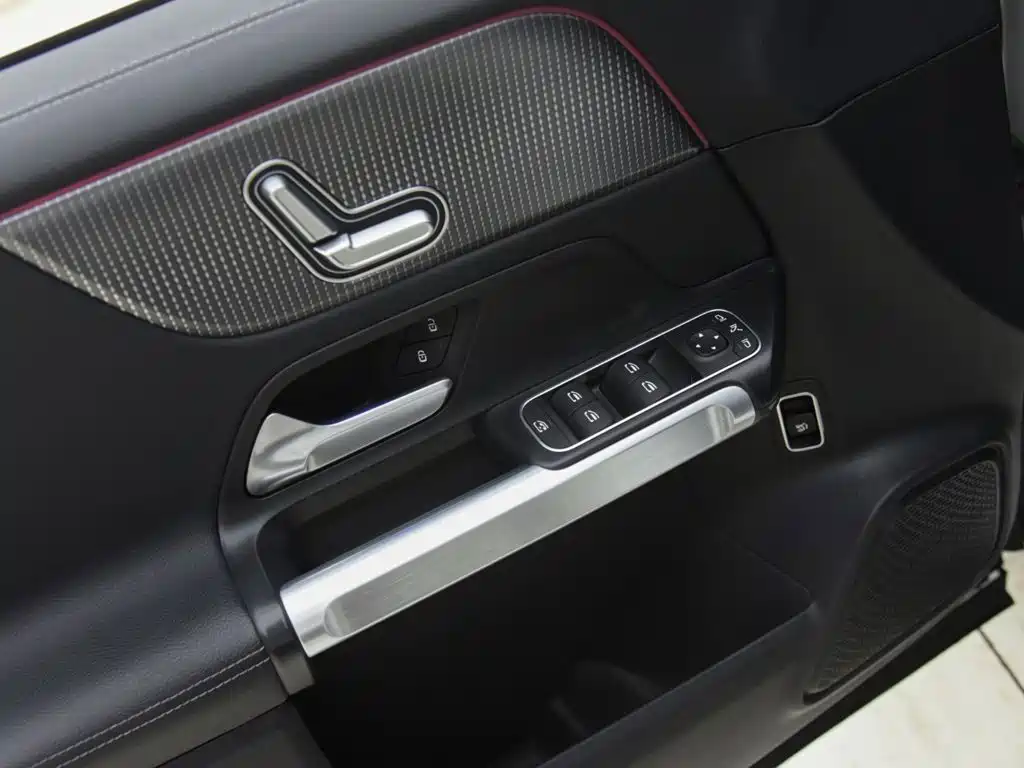 Mercedes-Benz GLB 2020 — фото 8