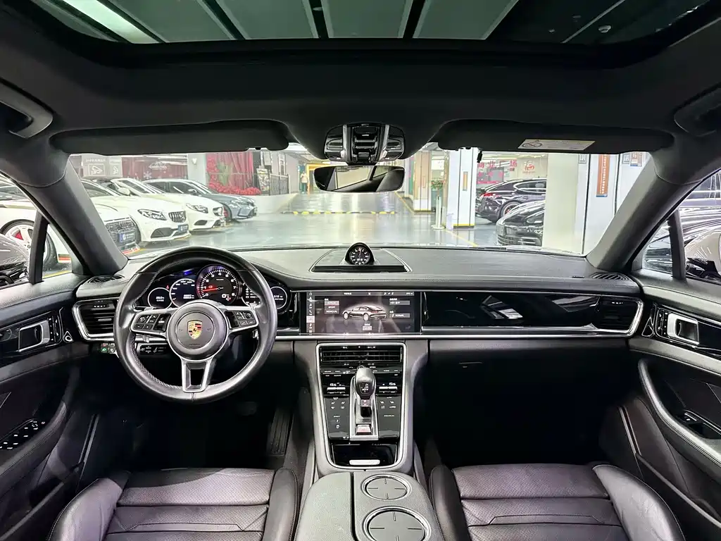 Porsche Panamera 2018 — фото 5