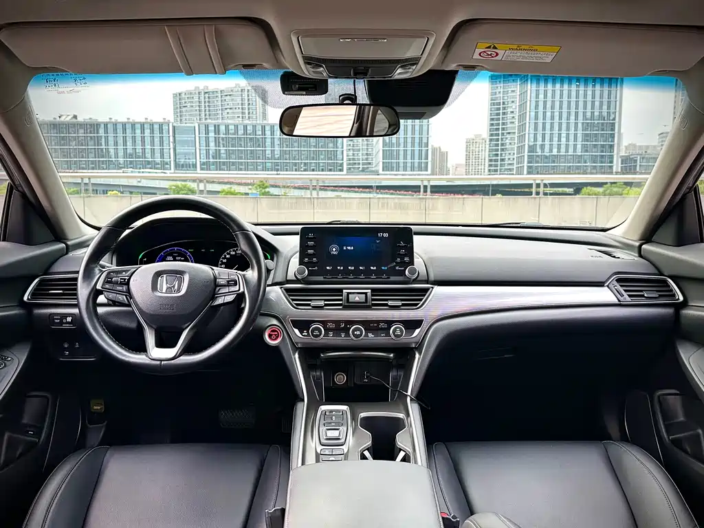 Honda Accord 2020 — фото 11