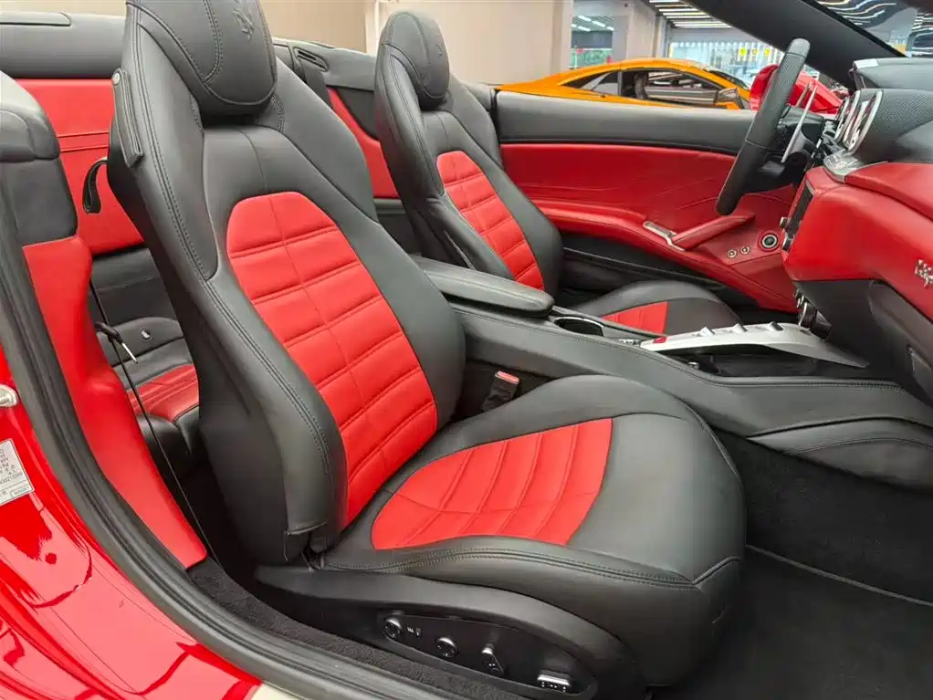 Ferrari California T 2016 — фото 11