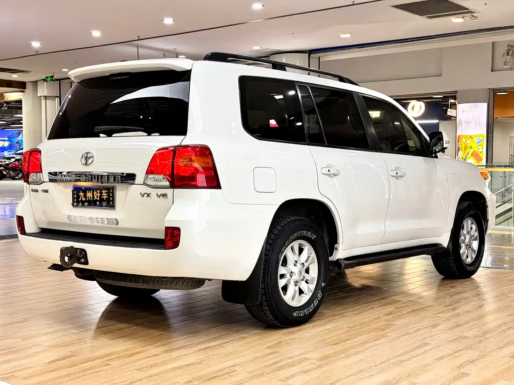 Toyota Land Cruiser 2015 — фото 9
