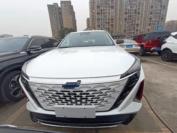 Changan Auchan Z6 2022