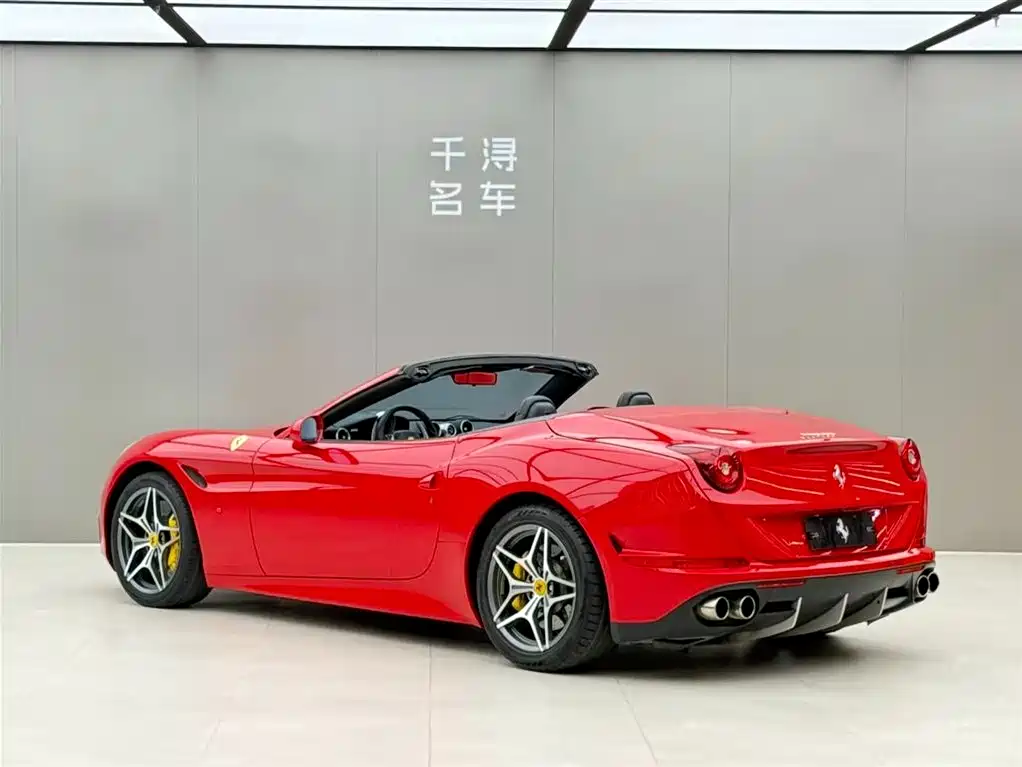 Ferrari California T 2016 — фото 14