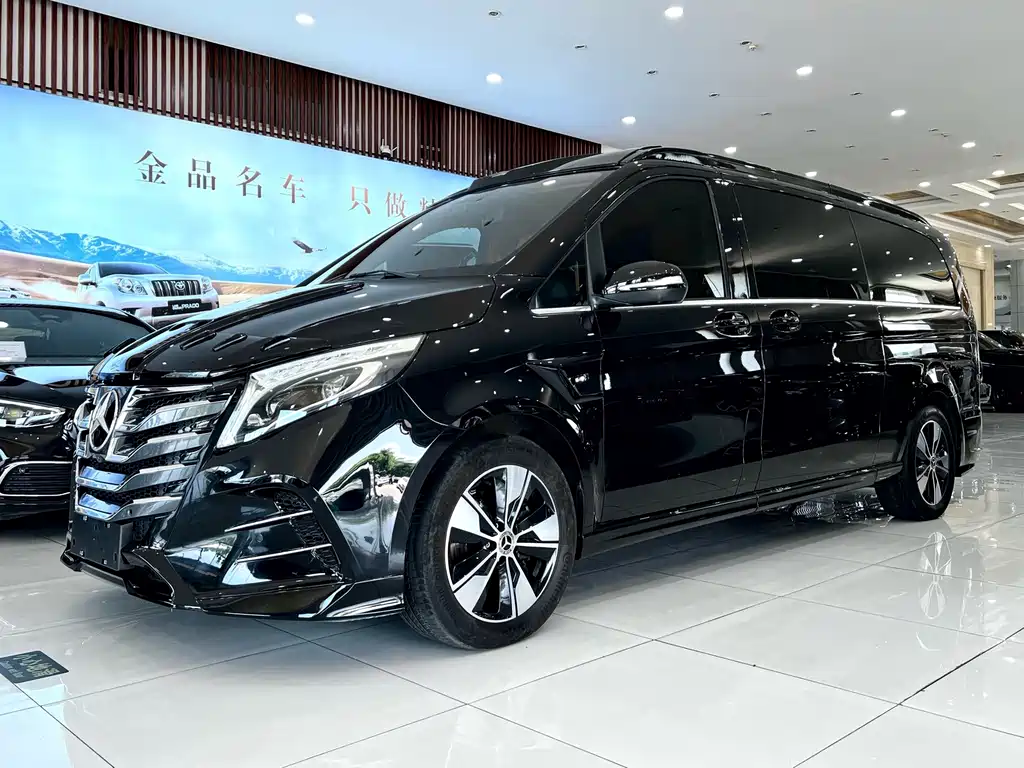 Mercedes-Benz V-Class 2022 — фото 2