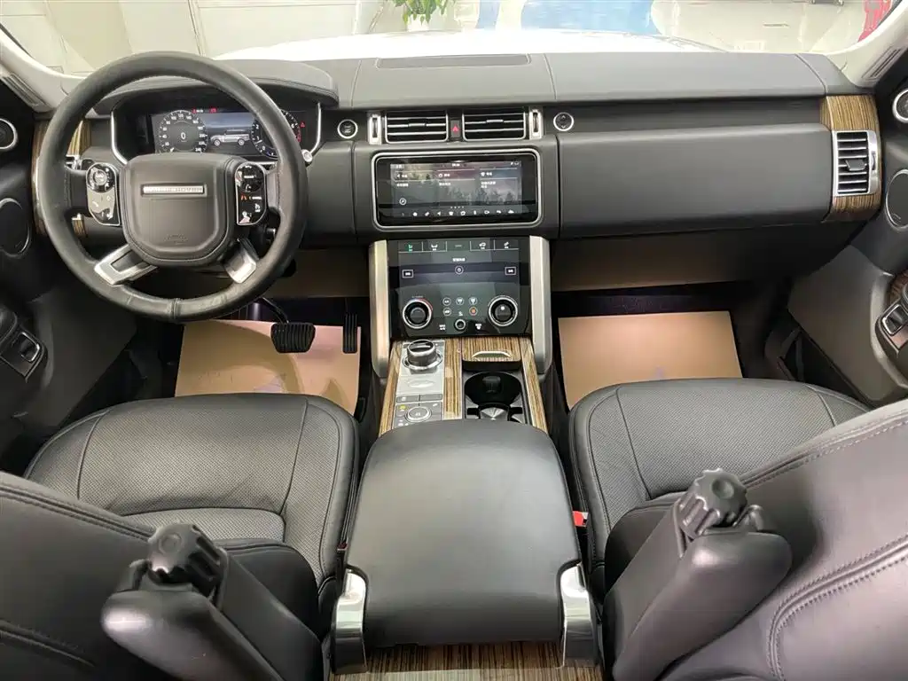 Land Rover Range Rover 2018 — фото 18