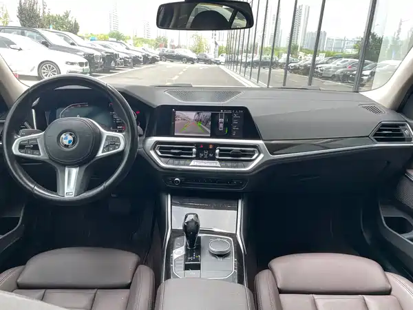 BMW 3 Series 2021