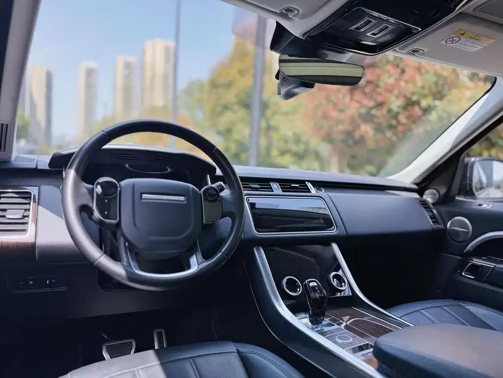 Land Rover Sport PHEV 2019 — фото 16