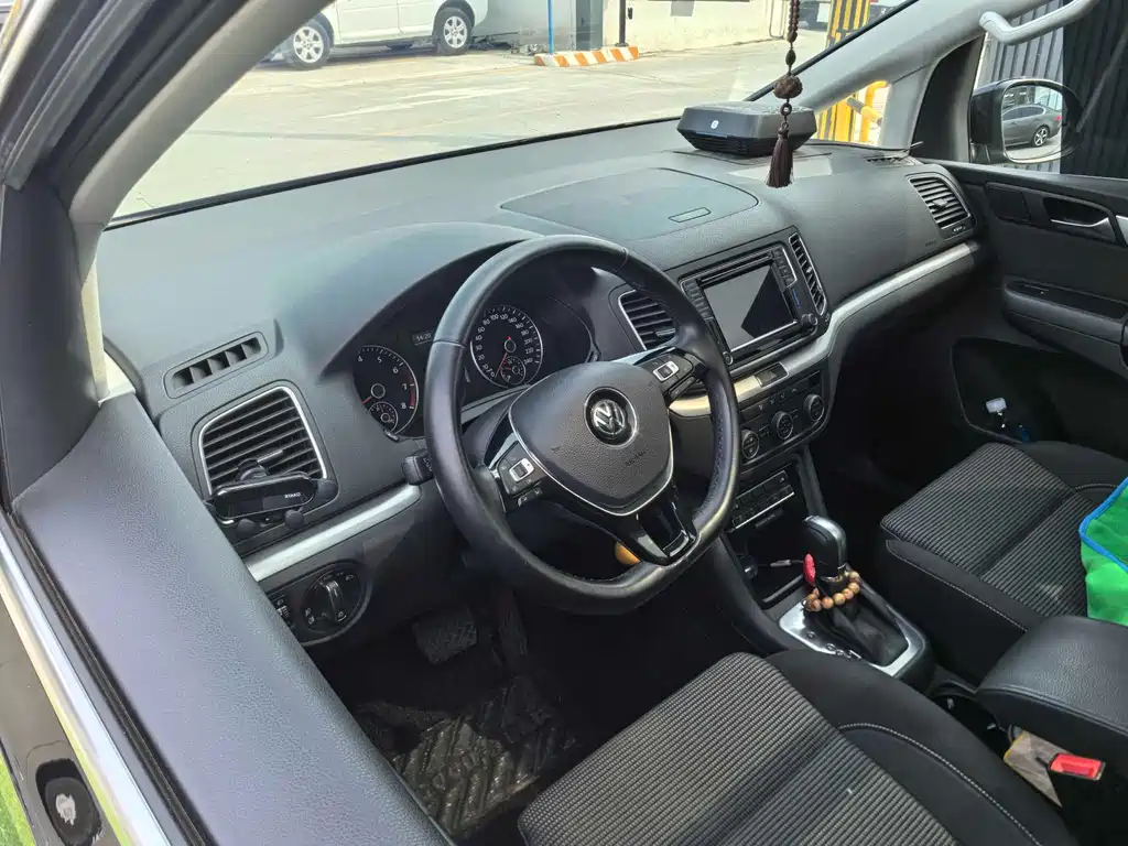Volkswagen Sharan 2018 — фото 8
