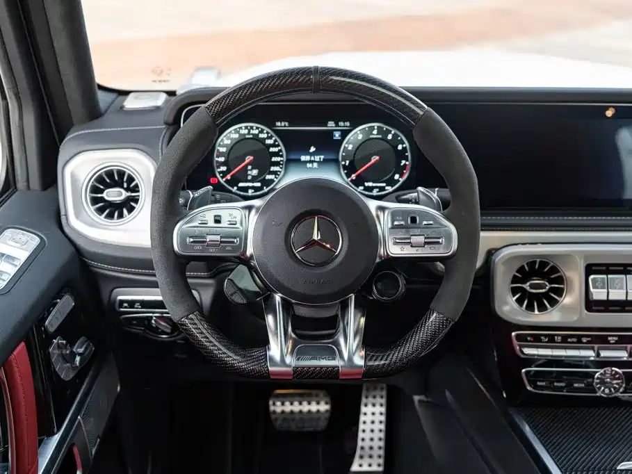 Mercedes-Benz G-Class AMG 2025 — фото 17