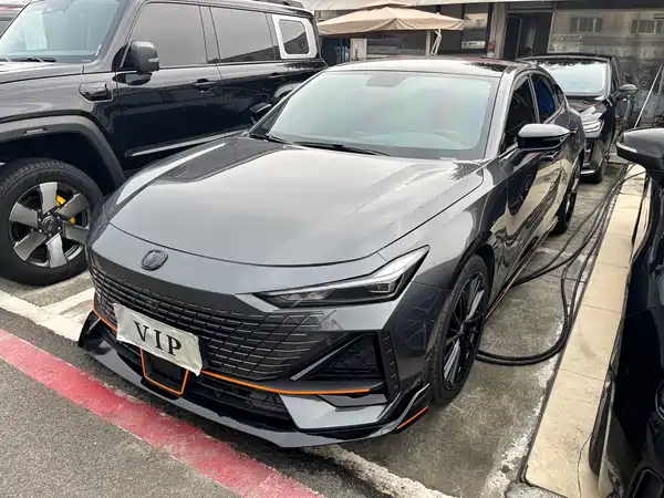 Changan UNI-V 2023