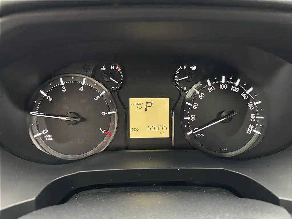 Toyota Prado 2018 — фото 19