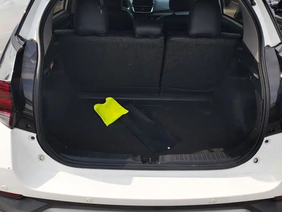 Toyota Yaris L 2020