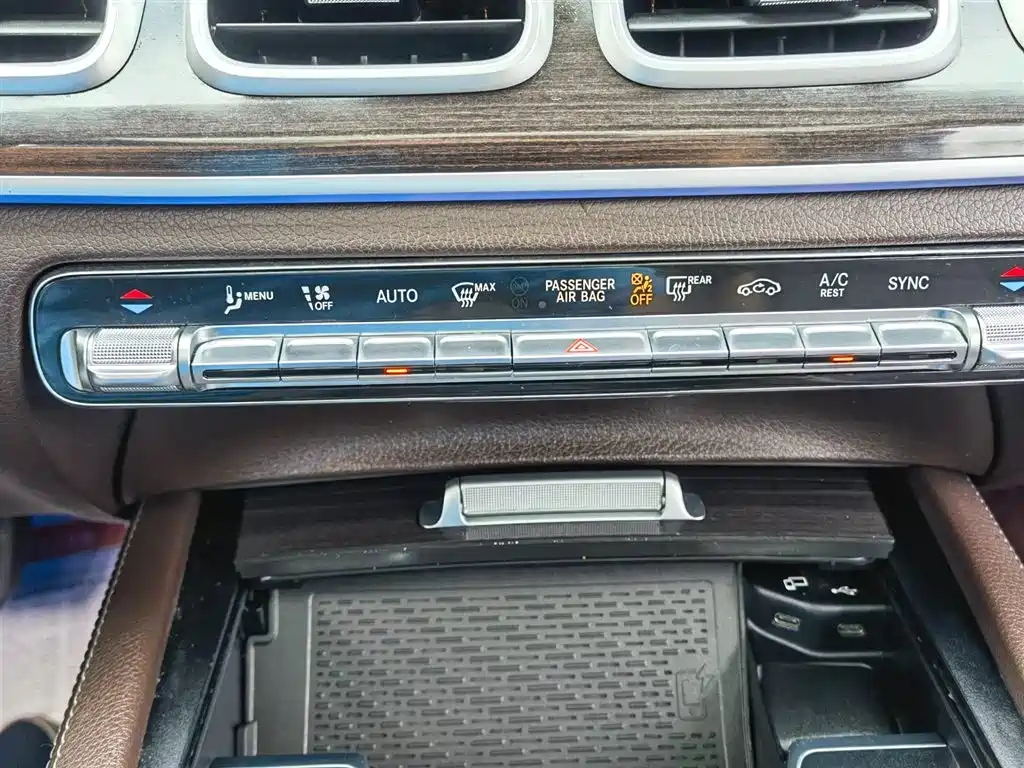 Mercedes-Benz GLE 2020 — фото 28