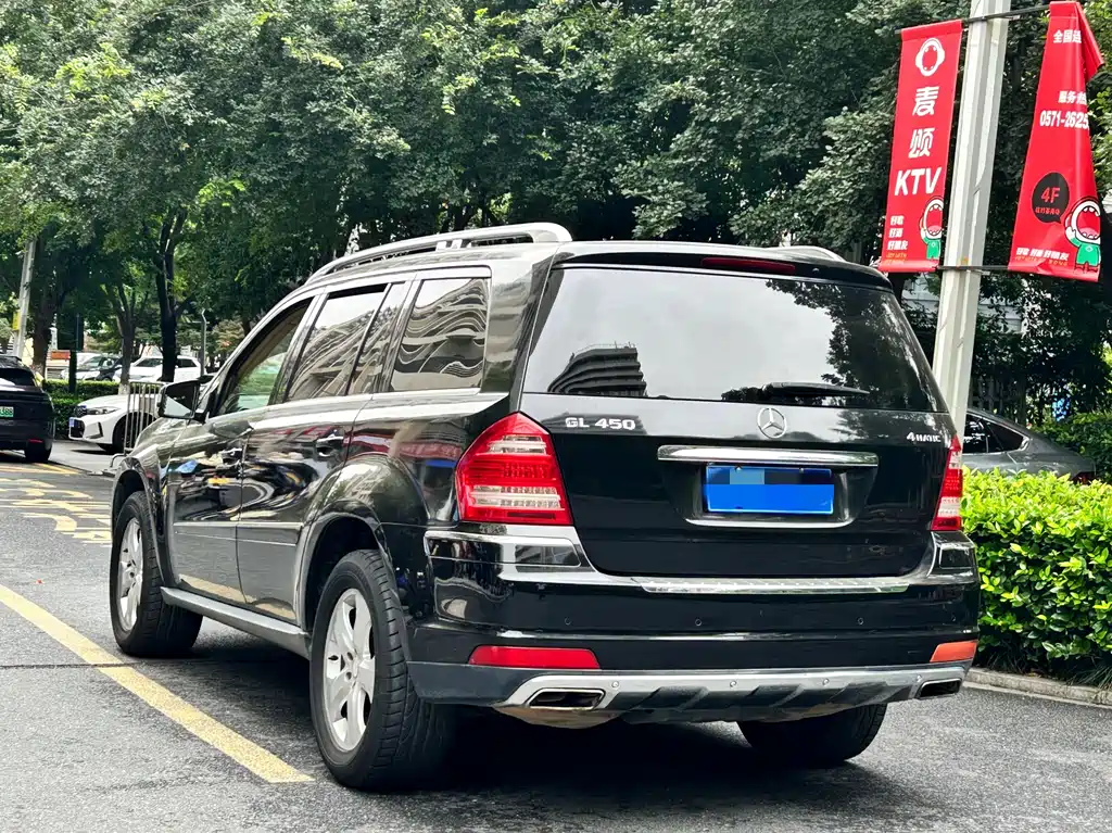 Mercedes-Benz GL-Class 2010