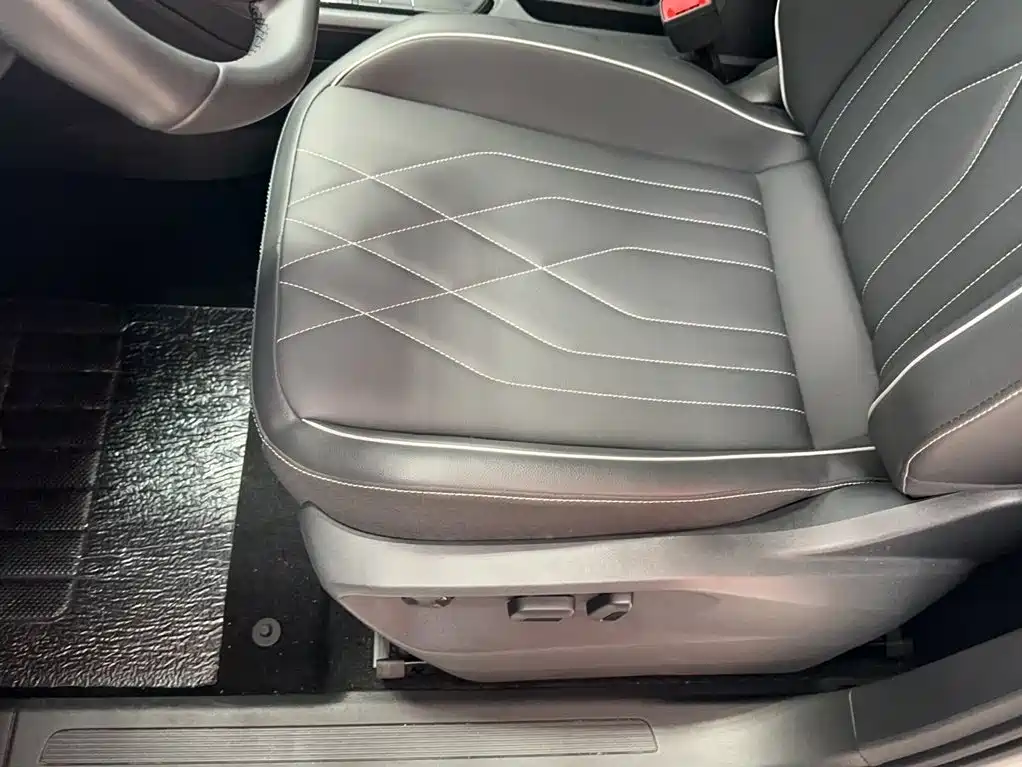 Volkswagen Tiguan L 2025 — фото 22