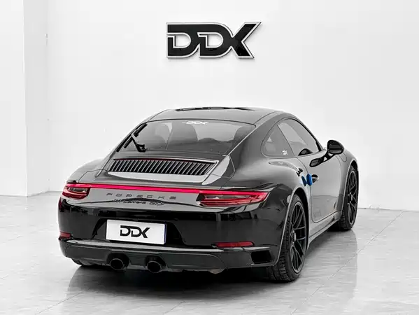 Porsche 911 2019