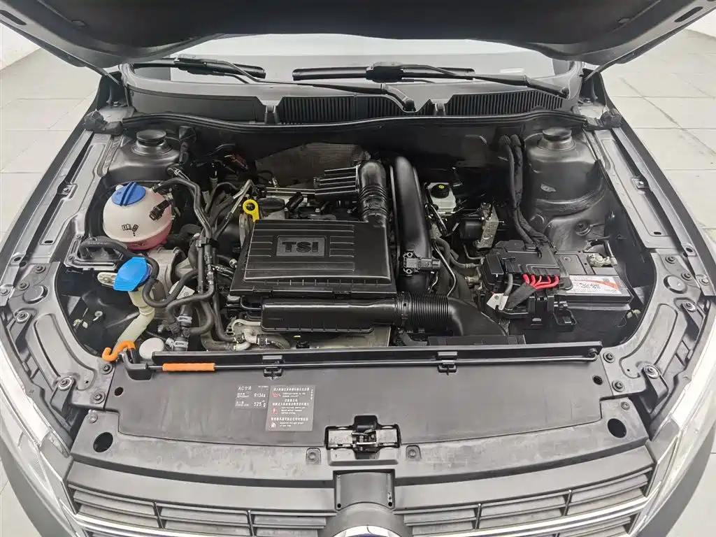 Volkswagen Lavida 2013