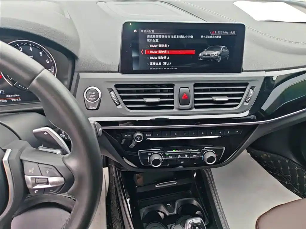 BMW 1 Series 2020 — фото 13