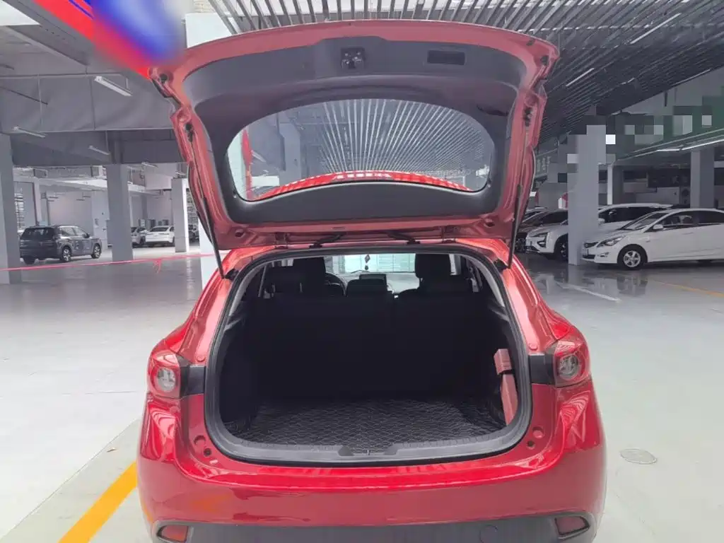 Mazda 3 Axela 2016 — фото 19