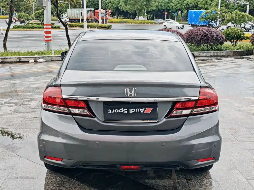 Honda Civic 2016 — фото 21