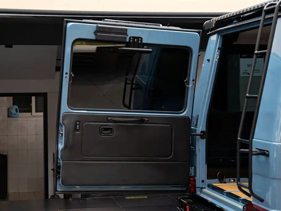 Mercedes-Benz G-Class 2019 — фото 18