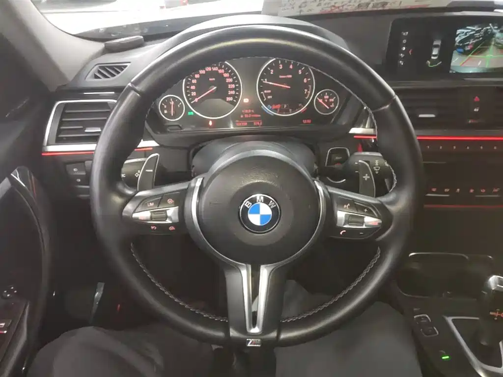 BMW 3 Series 2017 — фото 11