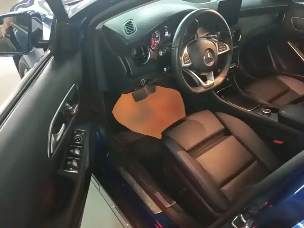 Mercedes-Benz GLA 2019 — фото 16