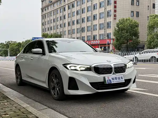 BMW i3 2023