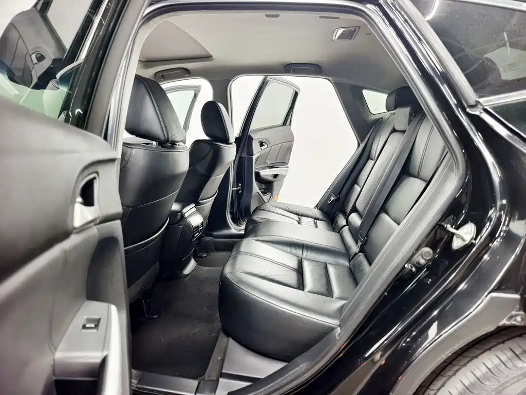 Honda Crosstour 2013 — фото 13