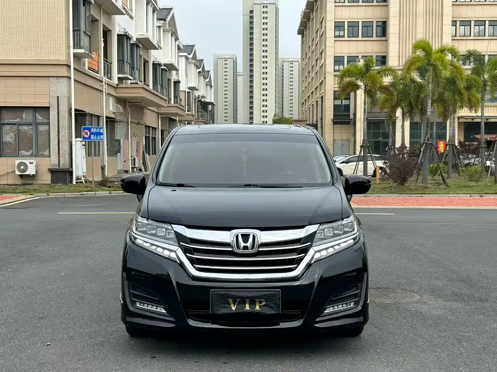 Honda Elysion 2019 — фото 2