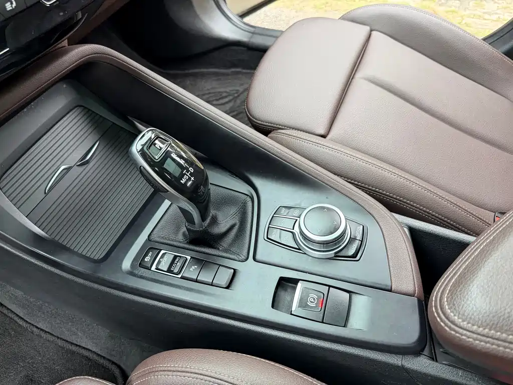 BMW X1 2021 — фото 12