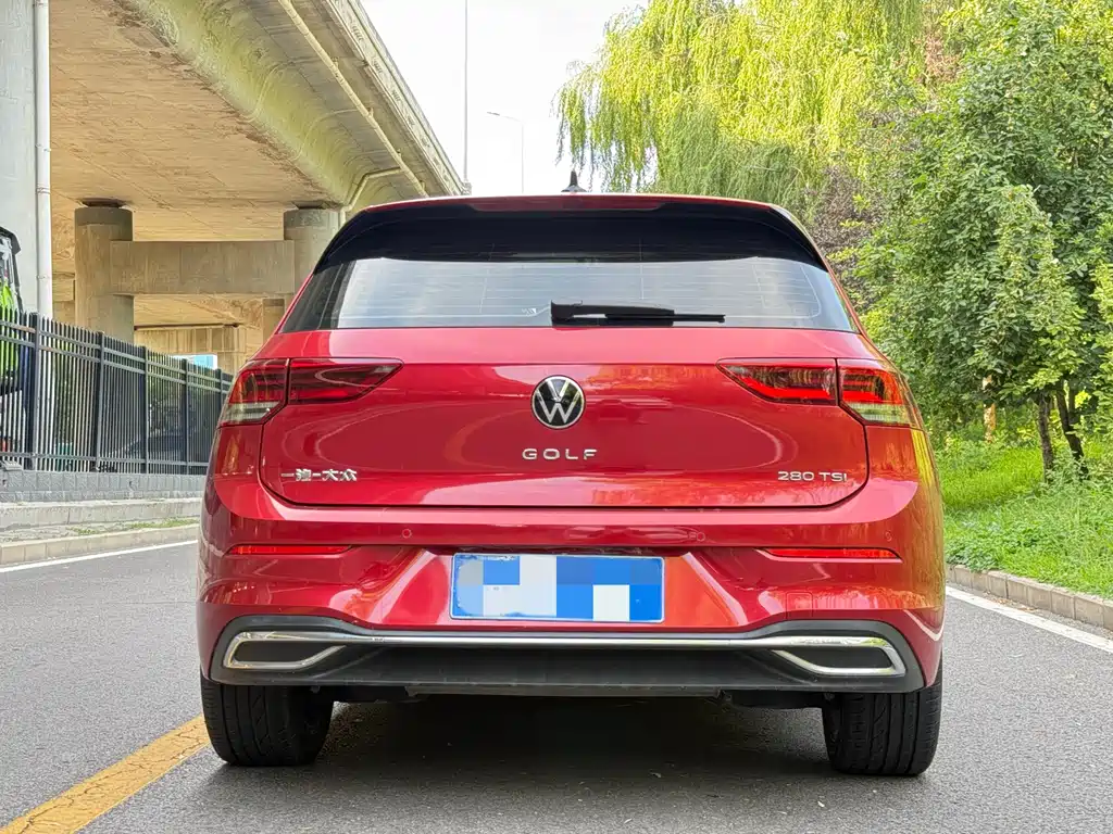 Volkswagen Golf 2021