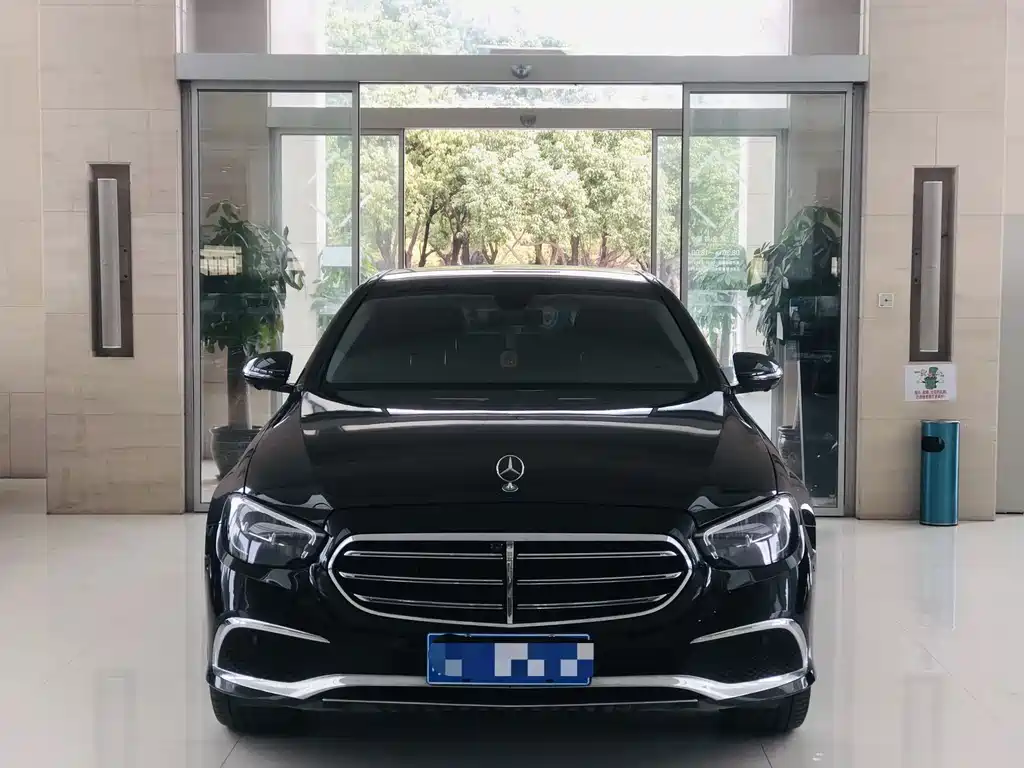 Mercedes-Benz E-Class 2022 — фото 2